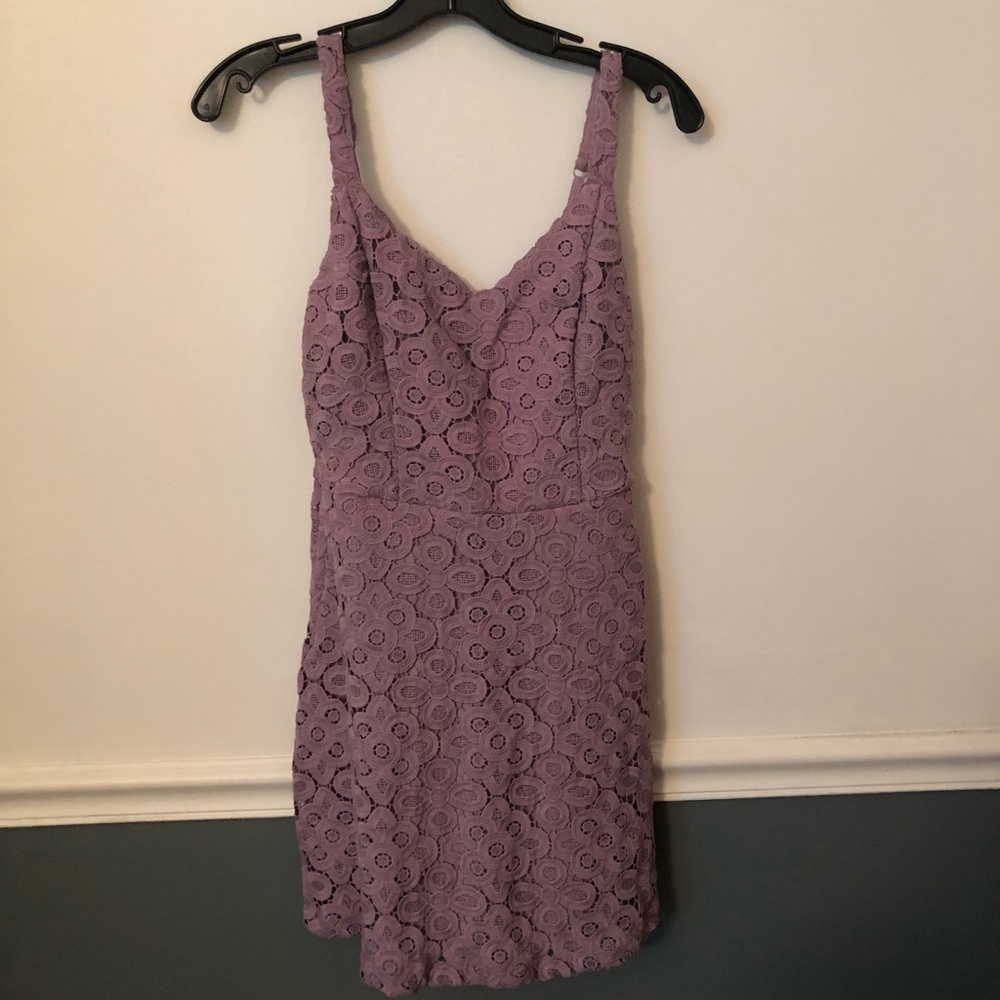 ⚡️FS⚡️NWOT Lavender Hollister lace dress